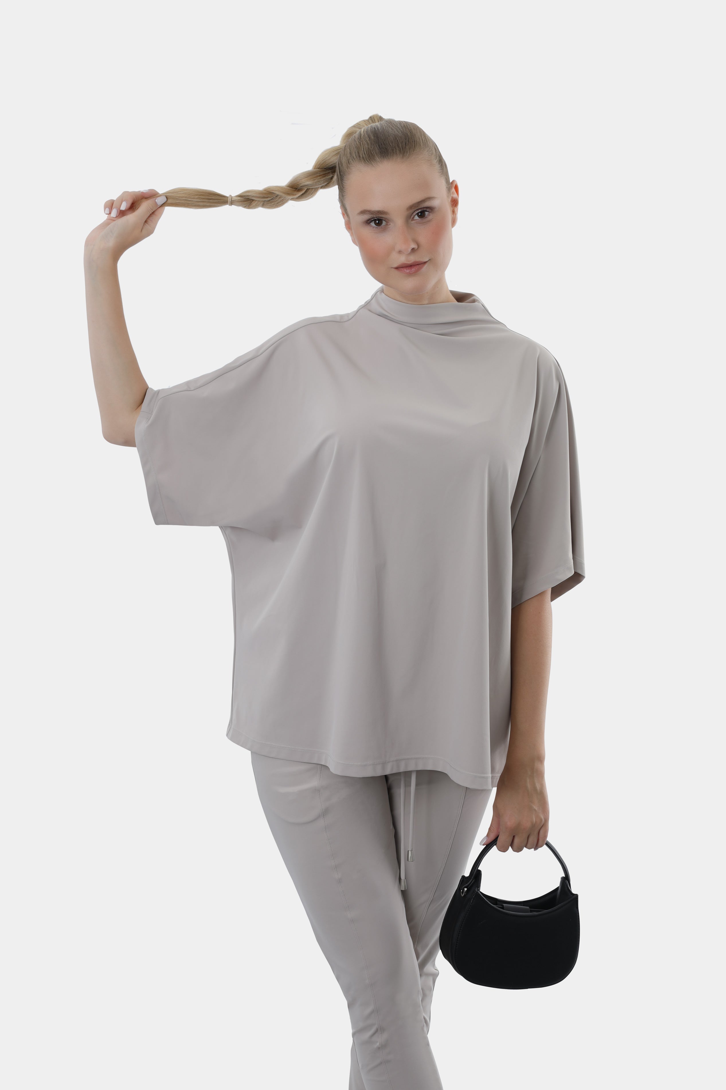 Elegante Poncho ZAND