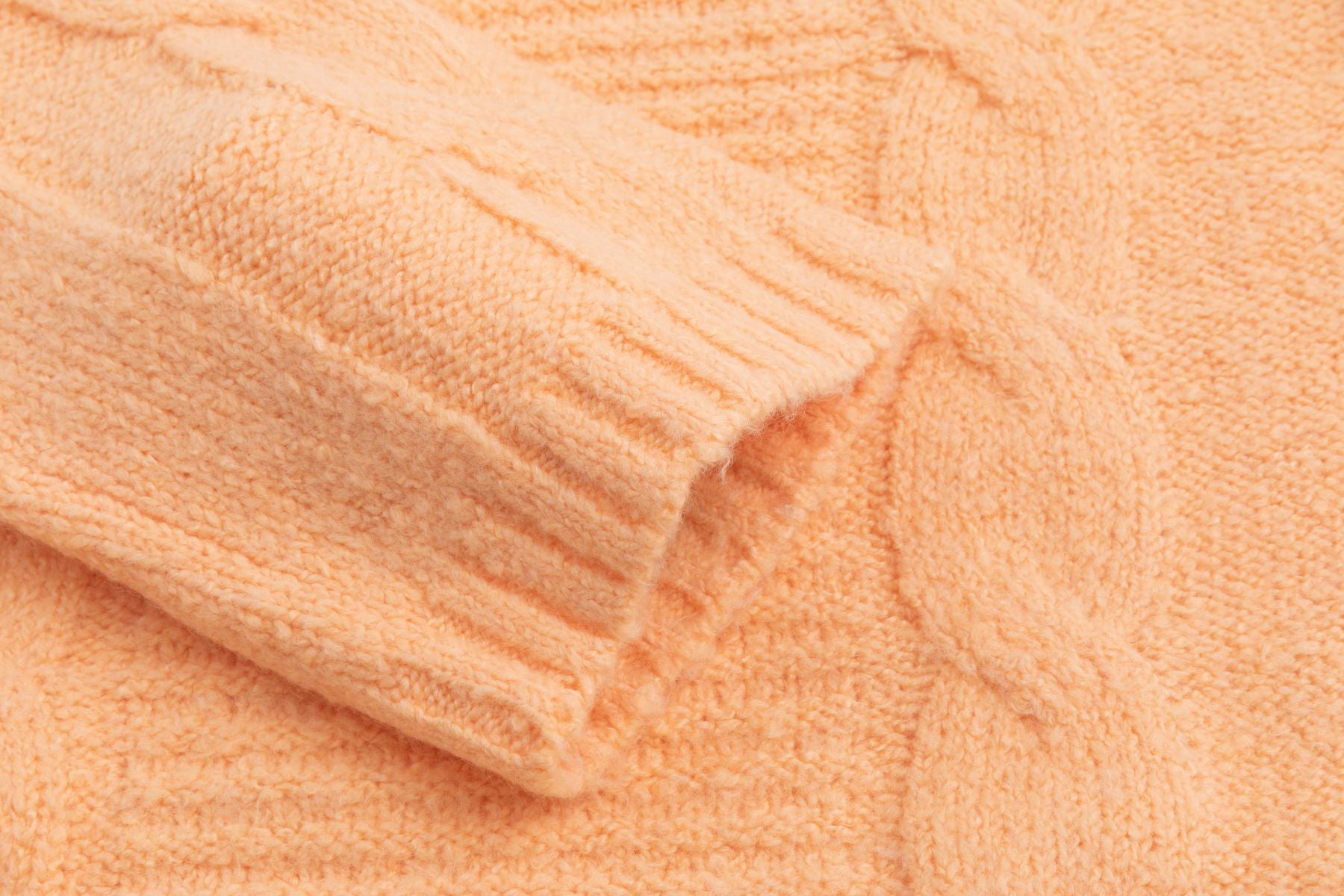 Knitted sweater PEACH