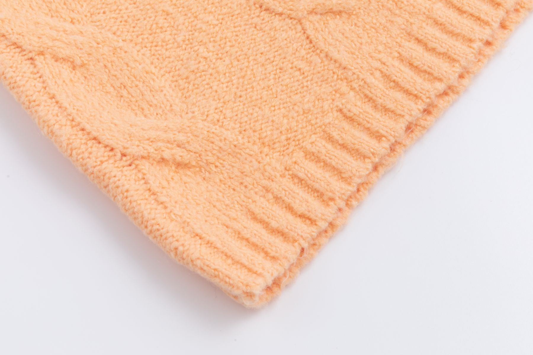 Knitted sweater PEACH