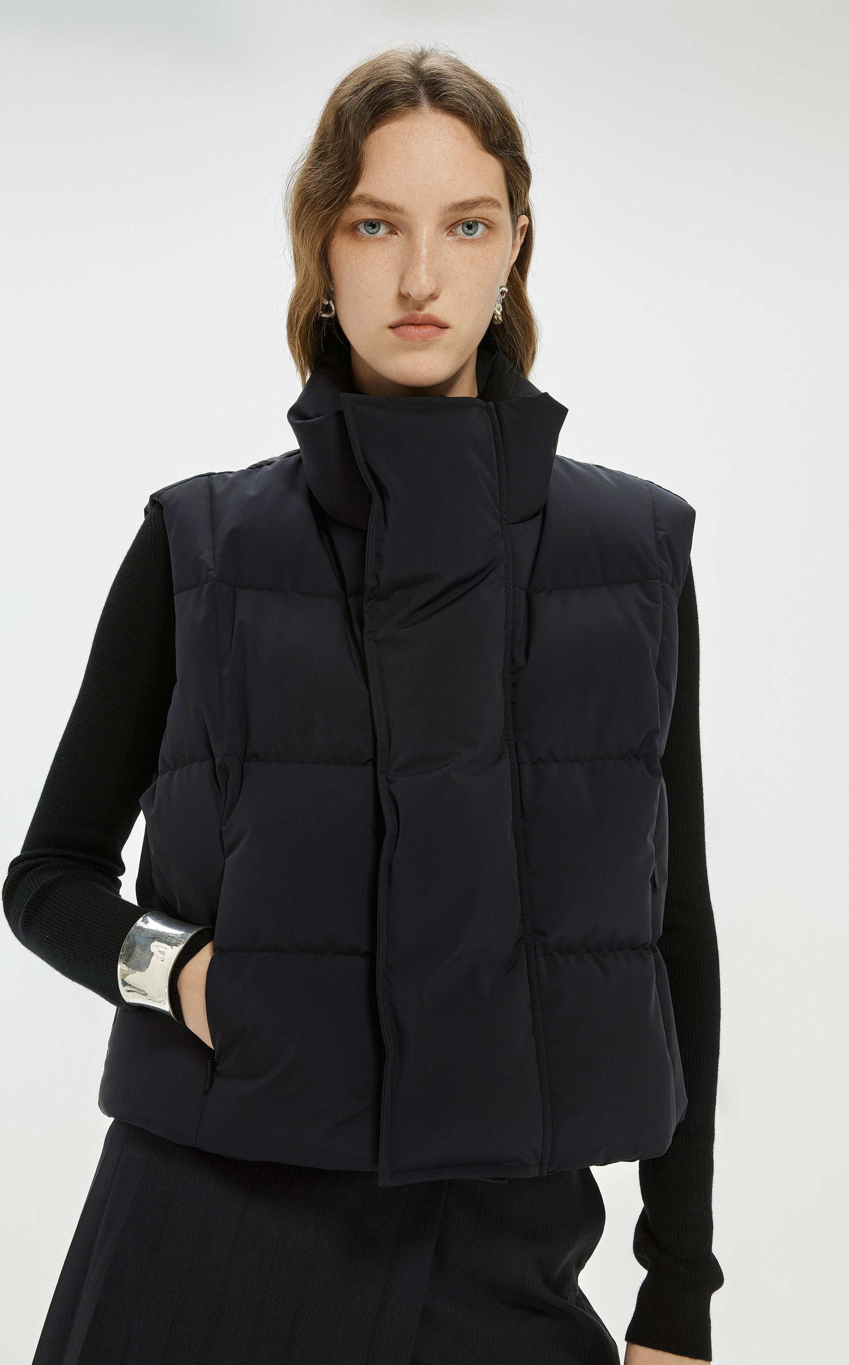 Mono down quilted vest BLACK