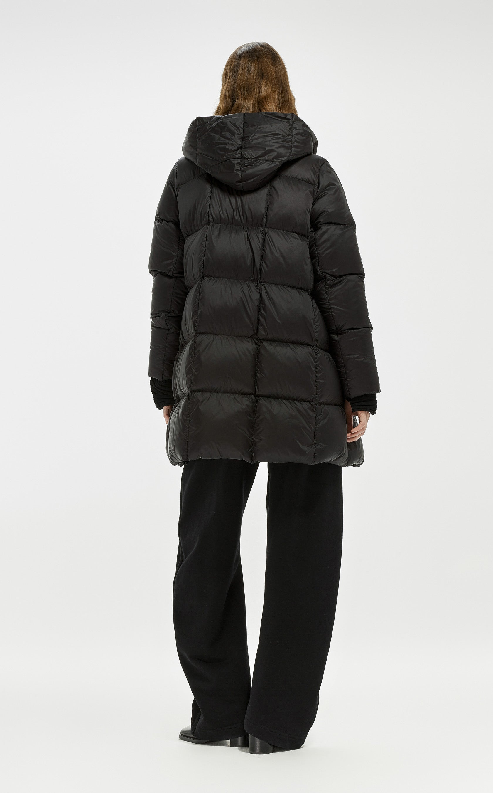 Down coat BLACK