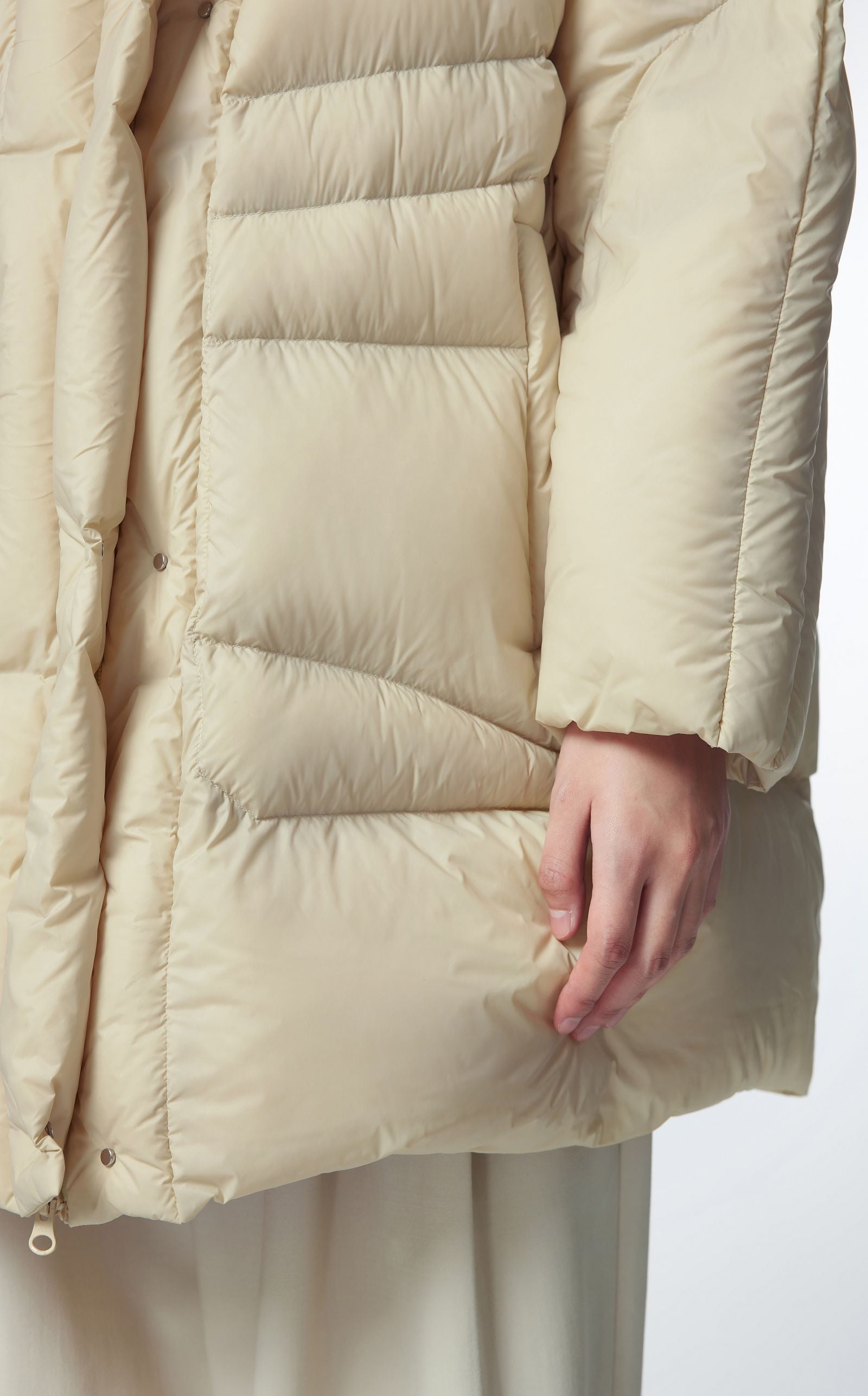 Down coat VANILLA