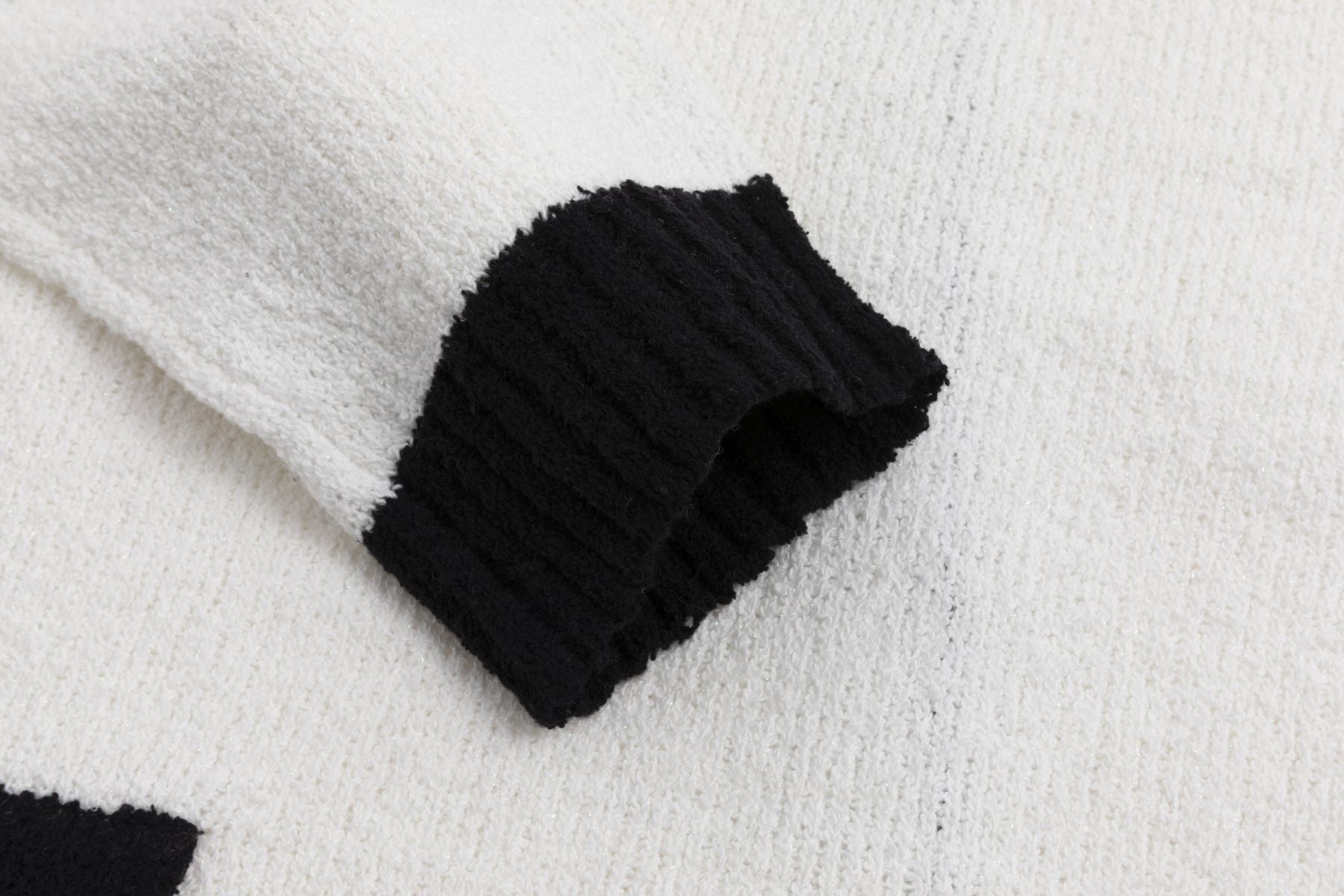 Knitted sweater OFF WHITE