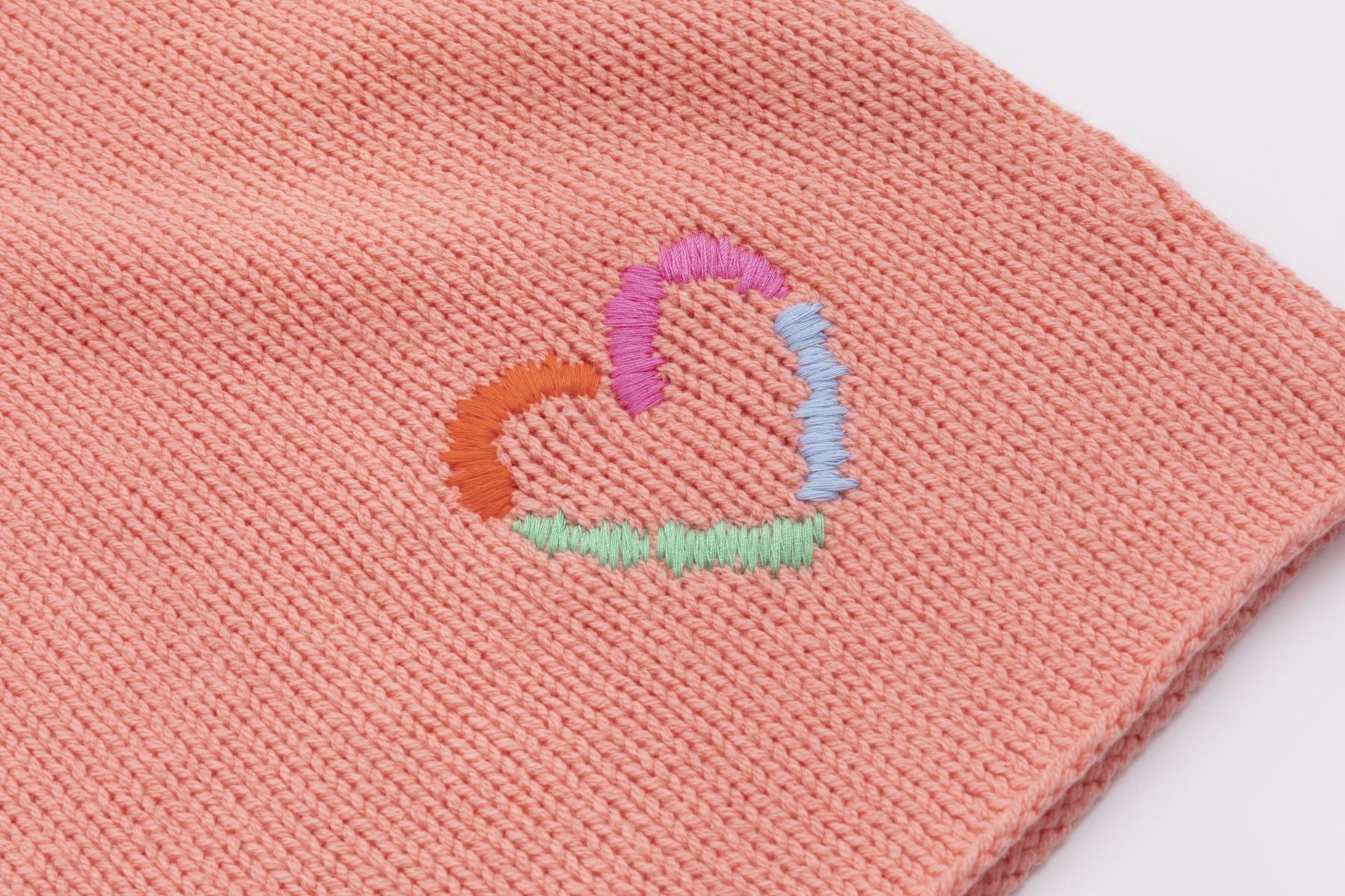 Sweater with embroidery in Peach